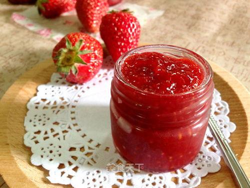 娱乐吃瓜君 草莓果酱,娱乐吃瓜君带你揭秘甜蜜背后的故事 第2张 娱乐吃瓜君 草莓果酱,娱乐吃瓜君带你揭秘甜蜜背后的故事 第2张